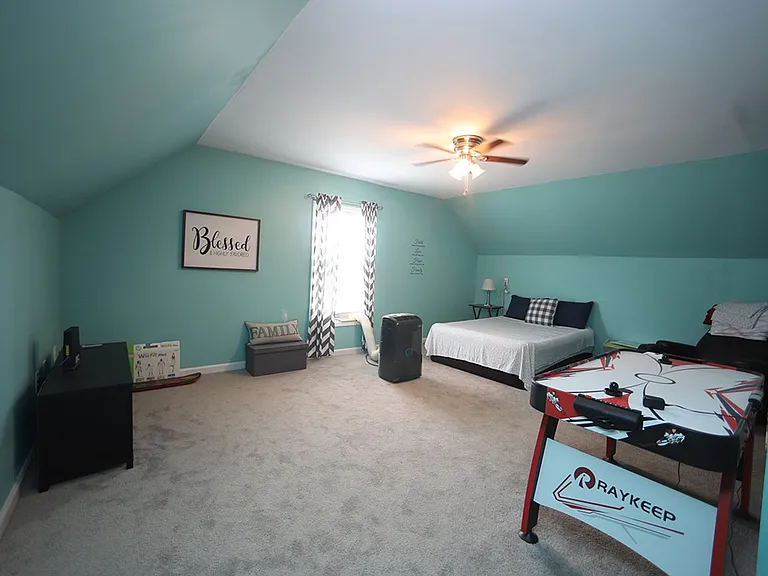 709 Lone Pine Loop — Photo 19