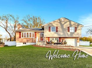24 Heath Dr, Neptune, NJ 07753