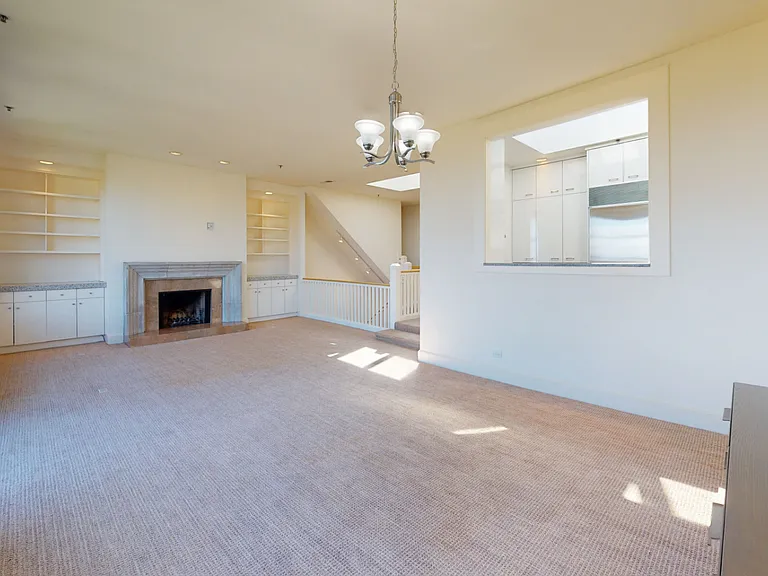 215 Upper Ter — Photo 35