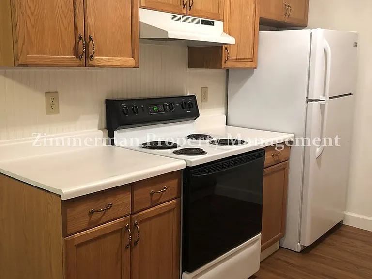 2727 Gateway St #35 — Photo 5