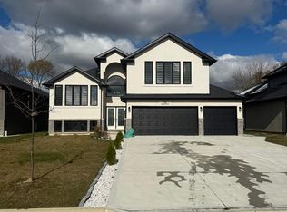 70 Noble Ct, Amherstburg, ON N9V 0G8