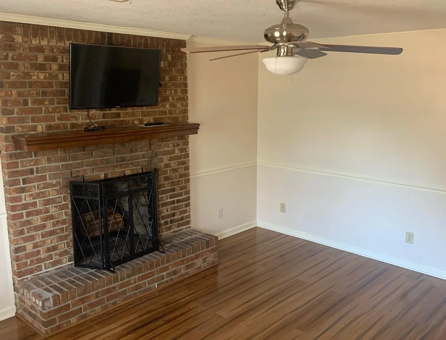 800 Woodrow St — Photo 3