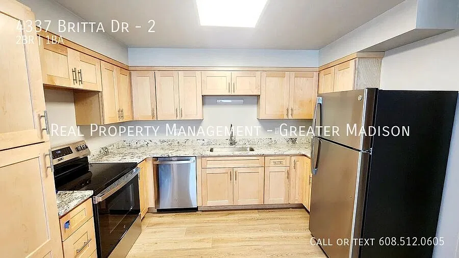 Beautiful fully remodeled 2 bedroom apartment on Madison's west side — Photo 3
