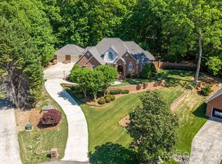 110 Elizabeth Ct, Mount Holly, NC 28120
