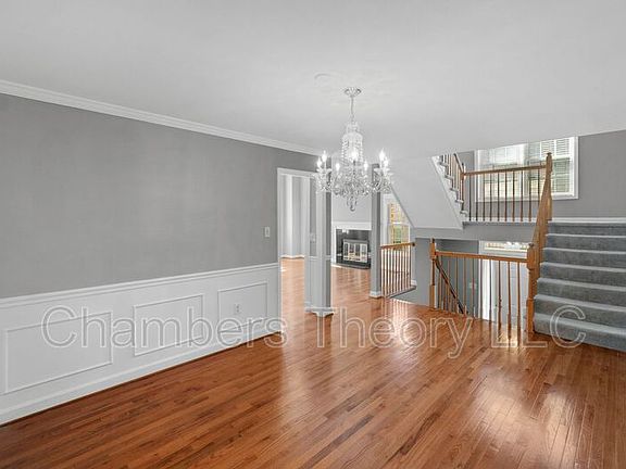 4th image of 2170 Kings Garden Way