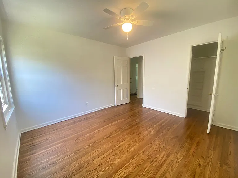 2216 S Florence Ave — Photo 9