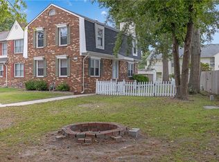 3122 Radcliffe Ln, Chesapeake, VA 23321