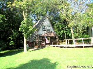 19463 Hunt Rd, Petersburg, IL 62675