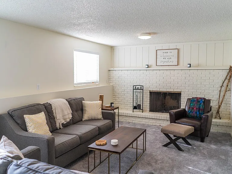 5855 Del Rey Dr — Photo 5
