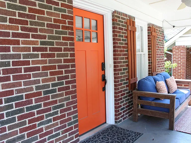1302 Clermont Ave — Photo 9