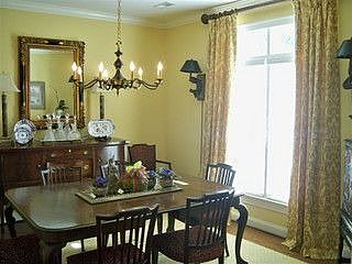 5th image of 112 Cobblestone Ct