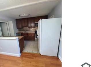 8 Hartack Ct, Nottingham, MD 21236