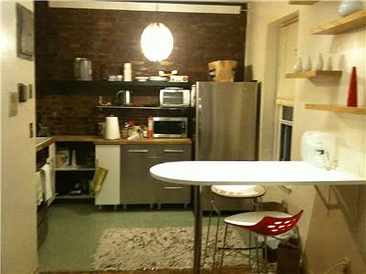 Rented by Bank Neary | media 18