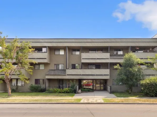 1513 E 26th Ave SW #302, Calgary, AB T2T 1C4