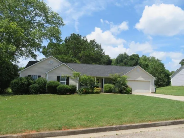 715 Cloverdale Dr, Monroe, GA 30656