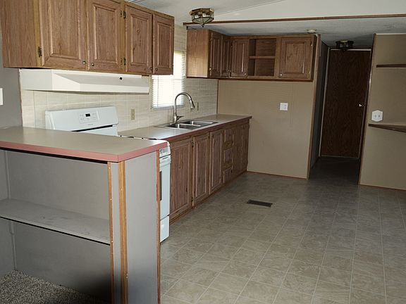 4th image of 11224 Armstrong Dr S