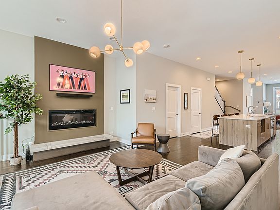 3rd image of 3324 S Lituanica Ave