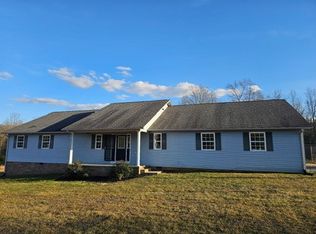 1038 Reagan Valley Rd, Tellico Plains, TN 37385