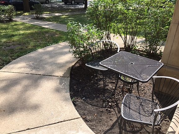 2nd image of 2954 W Arthur Ave APT 3E