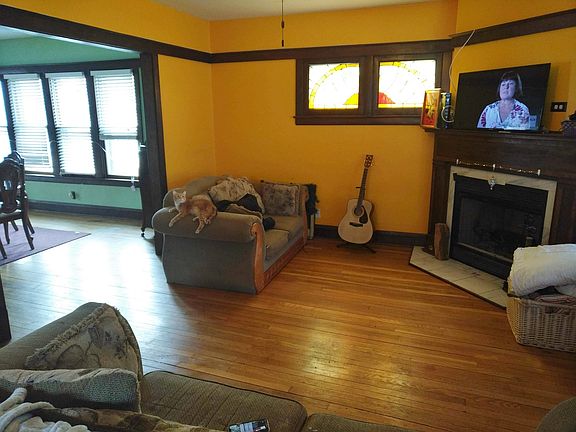 3rd image of 1343 Campbell Ave