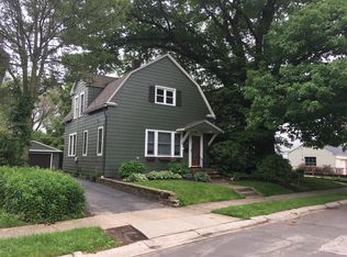 19217 Eastlook Rd, Rocky River, OH 44116