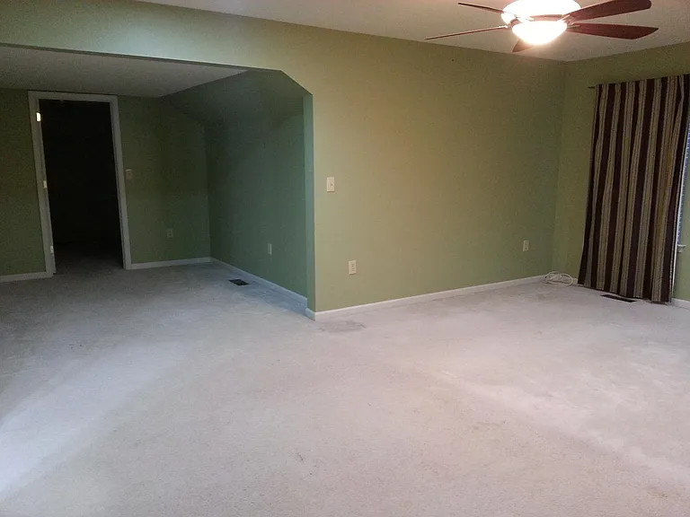 2012 Sandstone Ter — Photo 3