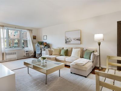 2 Bronxville Road #3N, Bronxville, NY, 10708