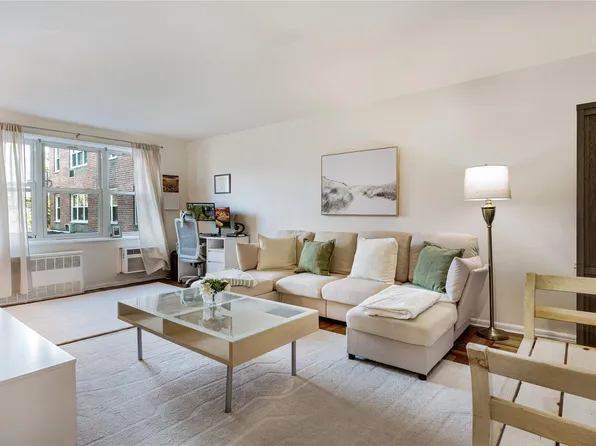 2 Bronxville Road #3N, Bronxville, NY 10708