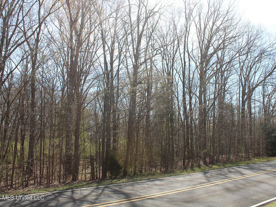 1st image of 8 Barton Desoto Rd