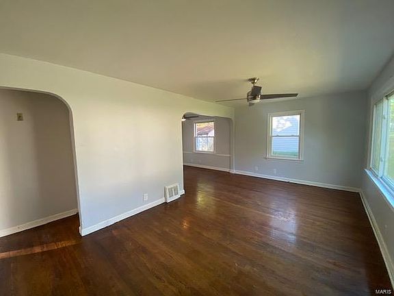 3rd image of 8358 Fairbanks Dr