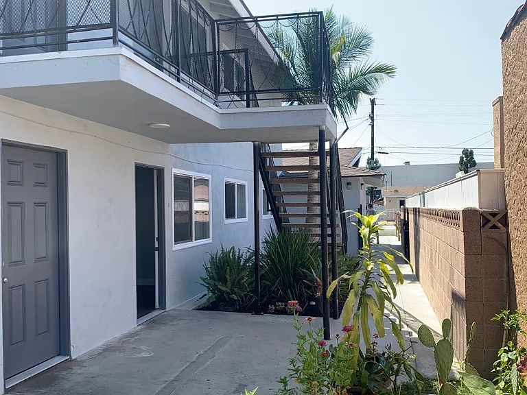 11670 Esther Street - E — Photo 19