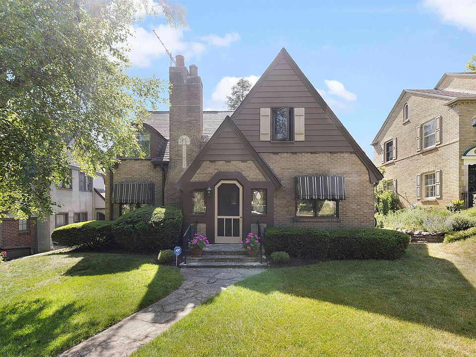 1st image of 324 N Gardiner Ave