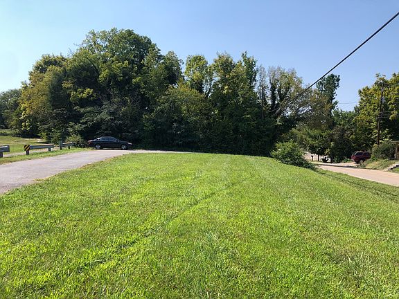 2nd image of 4924 Strawberry Plains Pike