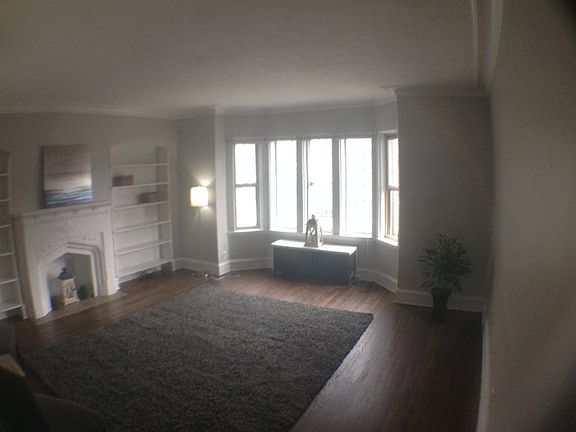 2nd image of 2822 S Moreland Blvd APT 6