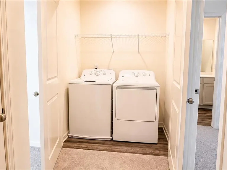 2095 Emerson Dr — Photo 11