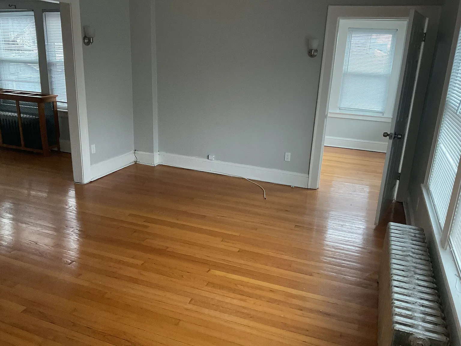 80 Euclid St W — Photo 3