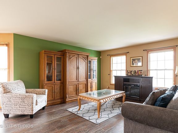 3rd image of 631 Summerlyn Dr