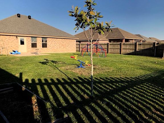 3rd image of 120 Bordelon Dr