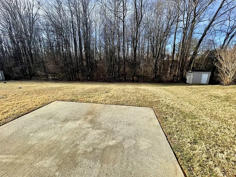125 Primrose Ln #B — Photo 18