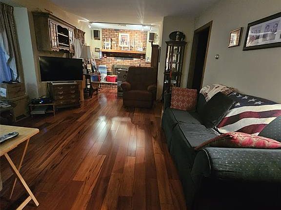 5th image of 50 Oneida Avenue