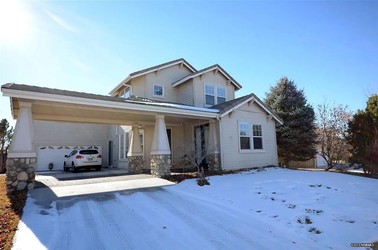 2735 Arrowsmith Dr photo 1