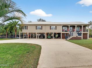 2104 Mole Dr, Bay Saint Louis, MS 39520