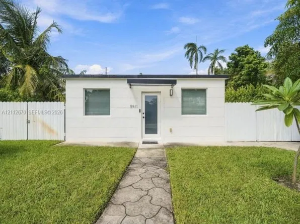 5911 SW 62nd Ter, South Miami, FL 33143