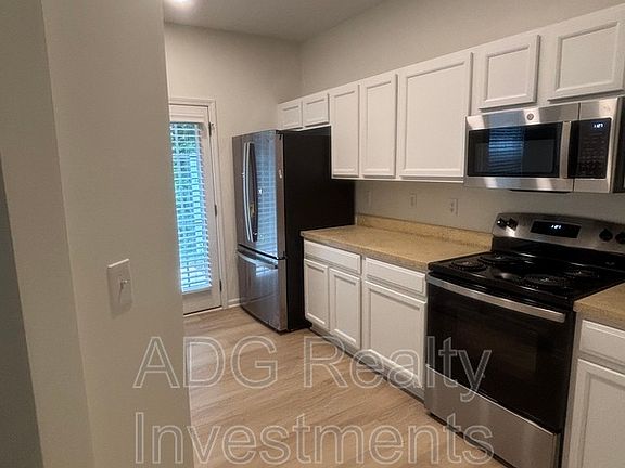 4th image of 2128 Whispering Way