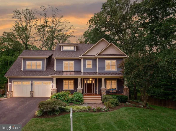 2512 Drexel St, Vienna, VA 22180