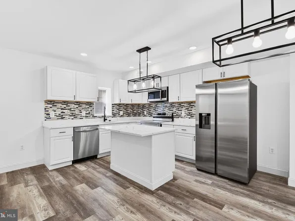 2500 W Franklin St, Baltimore, MD 21223