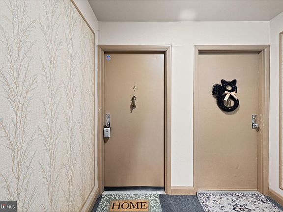 3rd image of 200 Crocker Dr Unit A