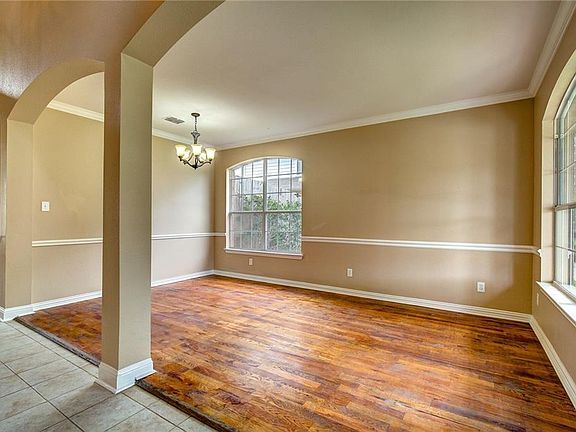 4th image of 3402 Nandina Dr