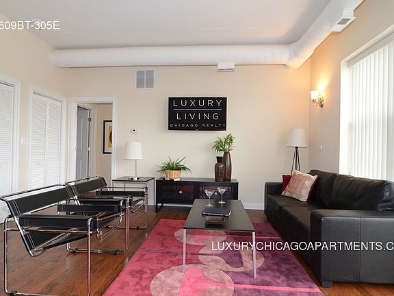 2nd image of 2609 W Belmont Ave Unit 305E