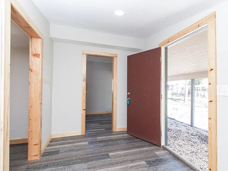3 E Ave N — Photo 15